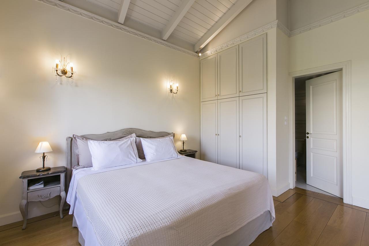 Aerides 3 Luxury Suites 아테네 외부 사진